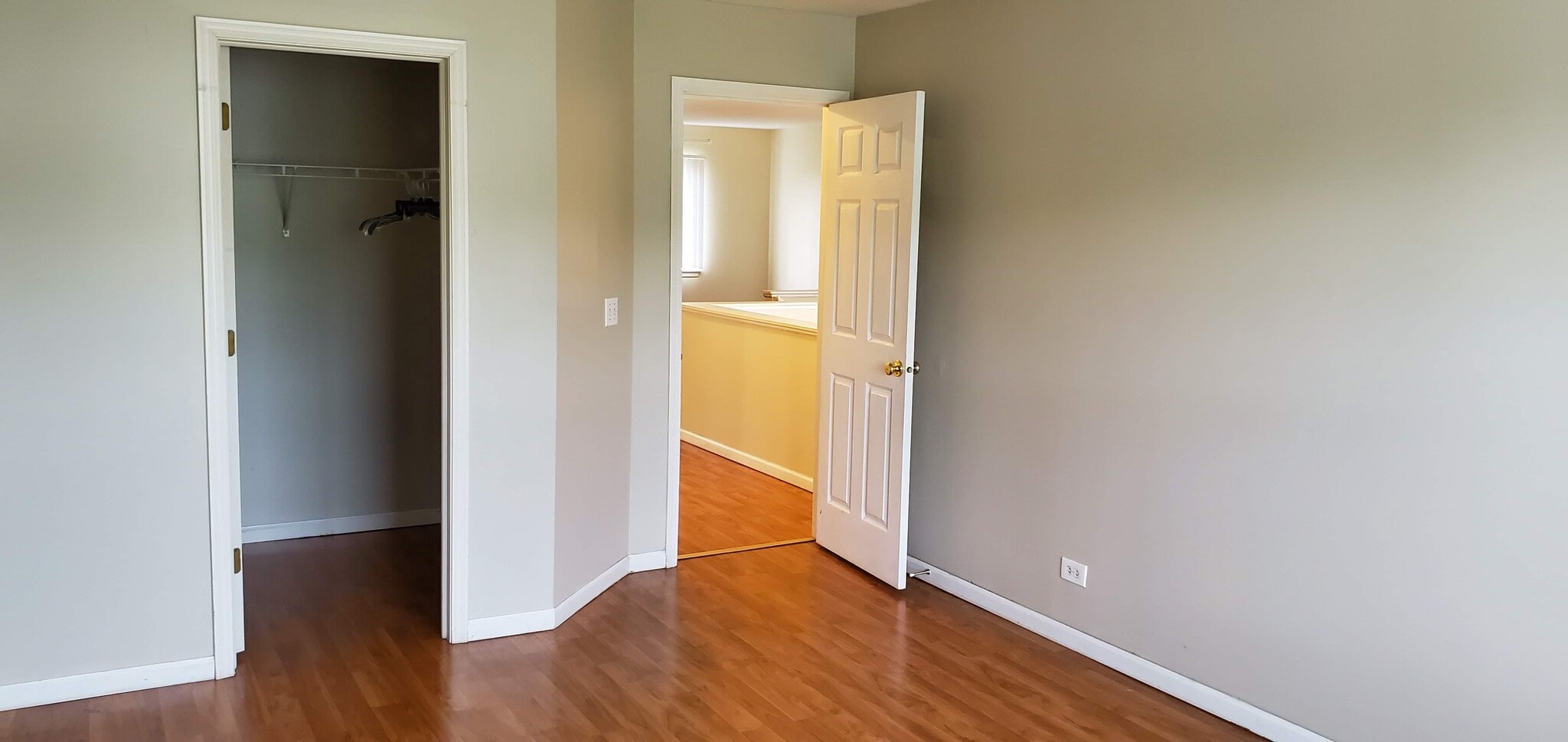 Building Photo - 1522 Meadowsedge Ln