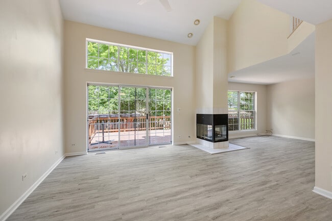 Building Photo - 2234 Seaver Ln
