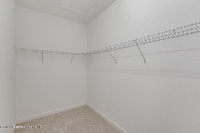 Building Photo - 2490 Treasure Cay Ln