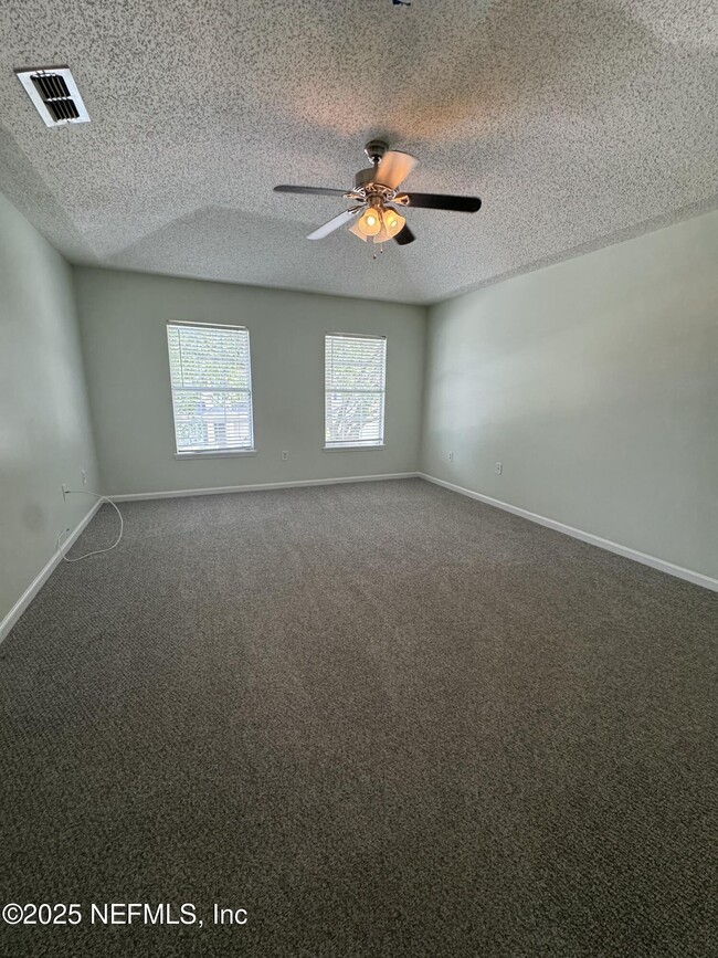 Building Photo - 454 Sherwood Oaks Dr