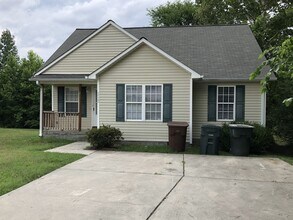 Building Photo - 3522 Riverside Dr