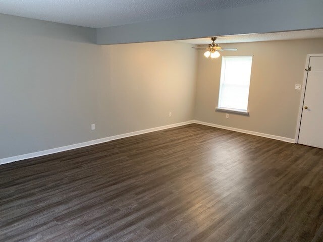 Building Photo - 303 Carriage Square Dr
