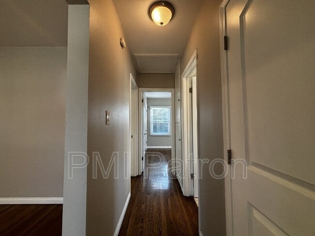 Building Photo - 2830 Harvey Way