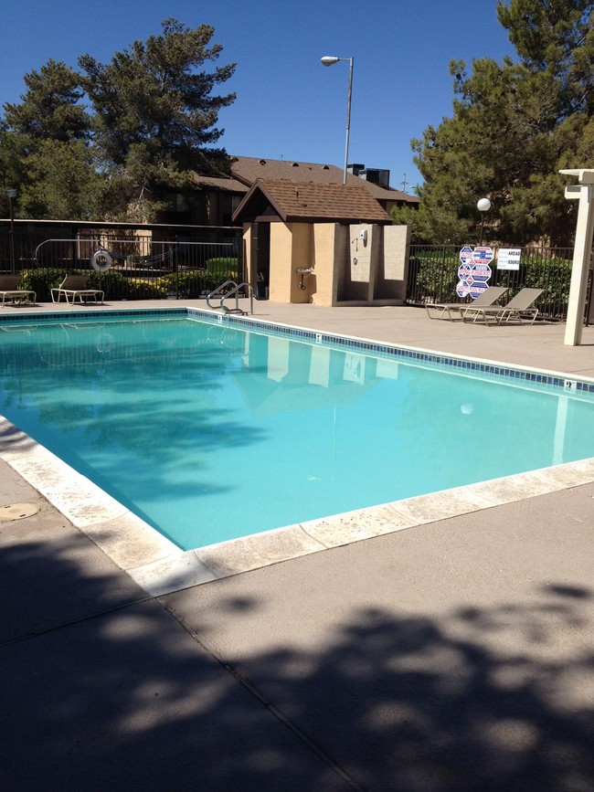 Pool - Casa de Alicia West Apartments