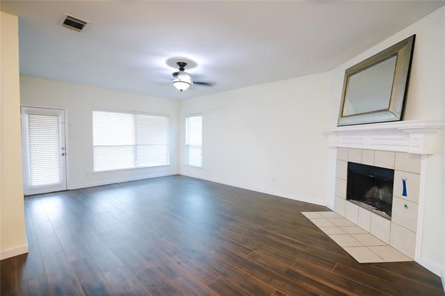 Building Photo - 2221 Rodgers Ln