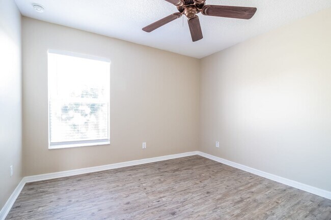 Building Photo - 2677 Grassmoor Loop