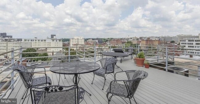 Building Photo - 1545 18th St NW