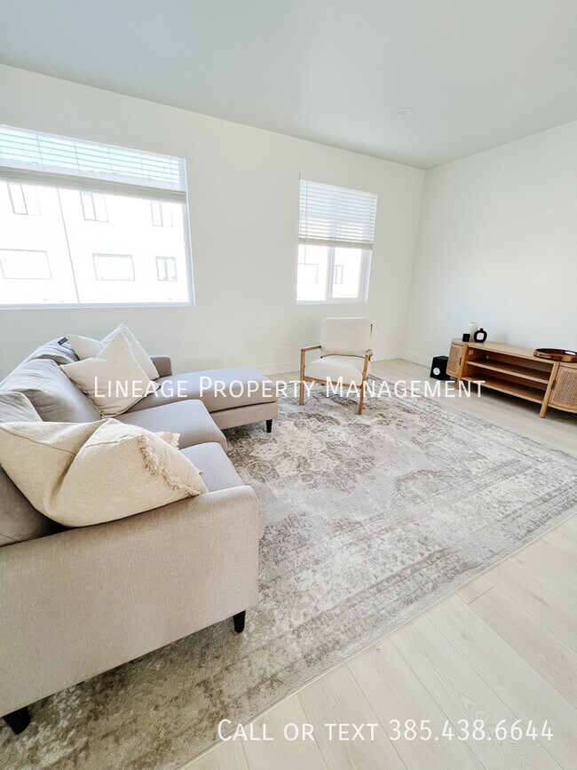 Building Photo - 543 S 1040 W