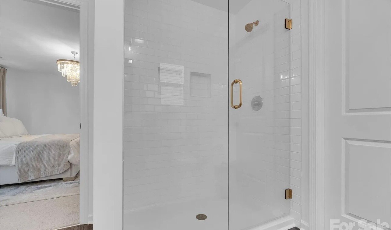 Building Photo - 242 Lacewing Dr
