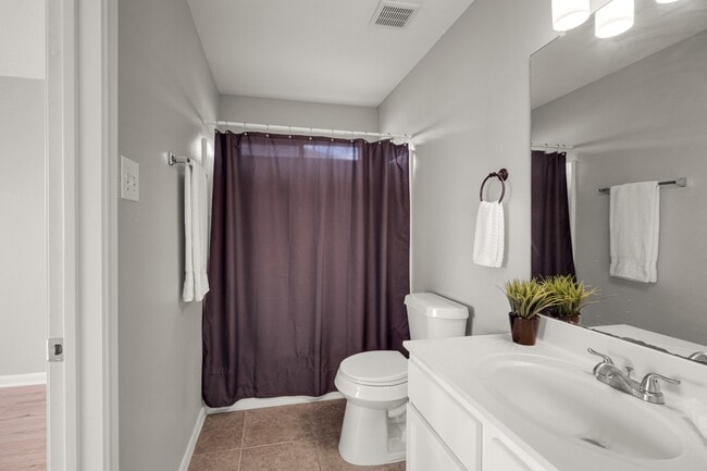 Building Photo - 8818 Iron Springs Dr