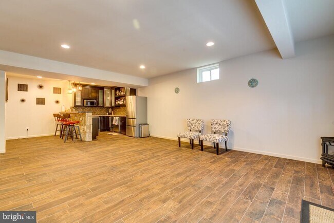 Building Photo - 23582 Prosperity Ridge Pl
