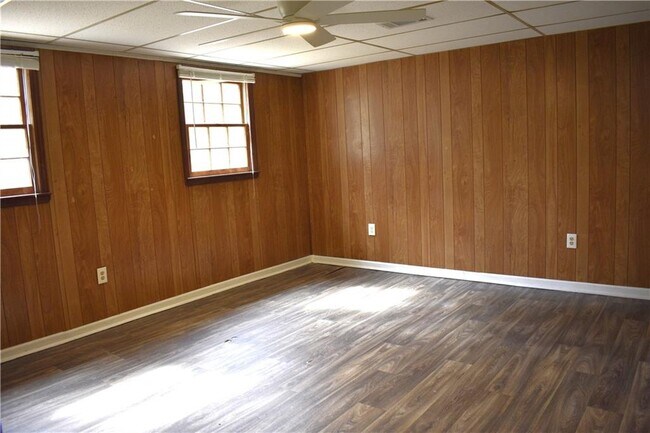 Building Photo - 2576 Peyton Woods Trail SW