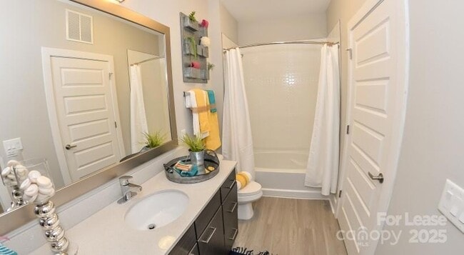 Building Photo - 606 Nc Music Factory Boulevard