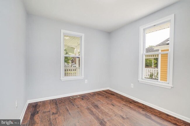 Building Photo - 3312 D St SE