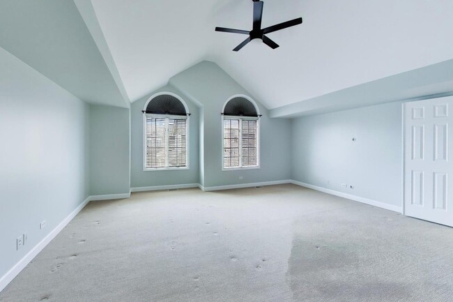 Building Photo - 417 Ashbury Dr