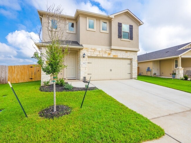 Building Photo - 120 Serpens St