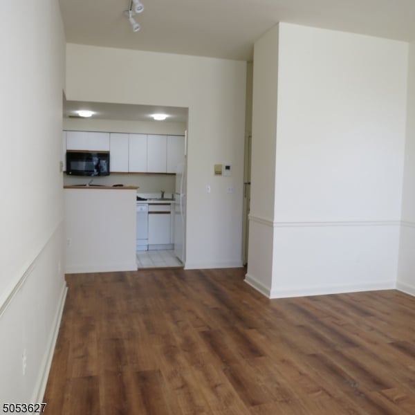 Building Photo - 519 Trinity Pl