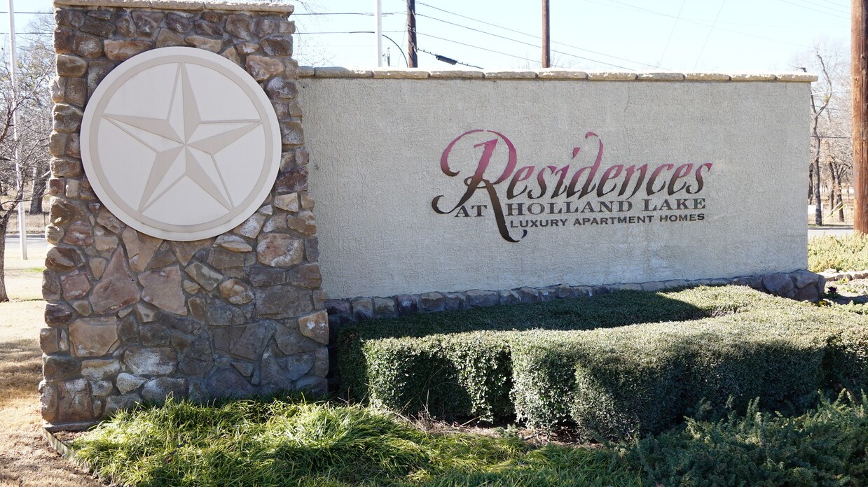 The Residences Of Holland Lake Weatherford