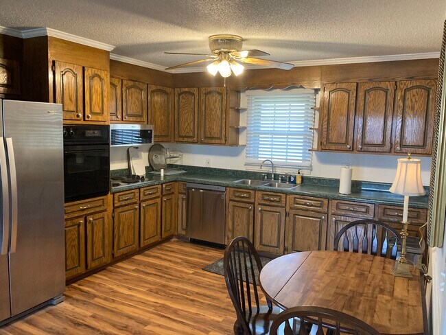 12 Theodore kitchen - 12 Theodore Dr