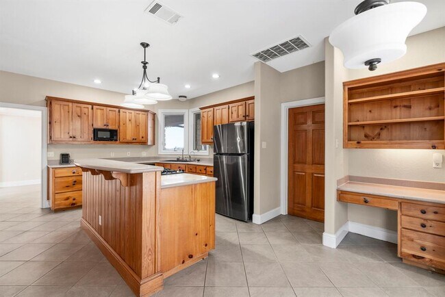 Building Photo - 310 Co Rd 317