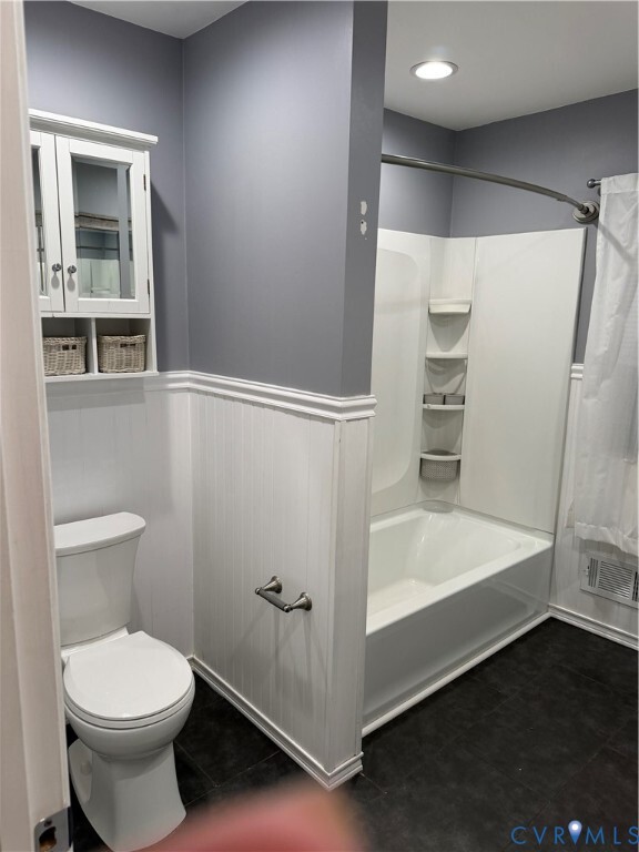 Building Photo - 9131 Mapleview Ave