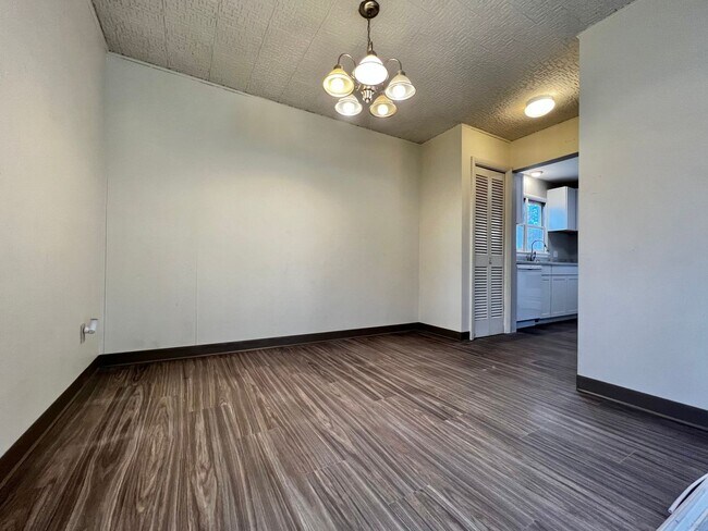 Building Photo - Ranch-Style 3 Bed, 1.5 Bath Home Near Avery Park in Fort Collins