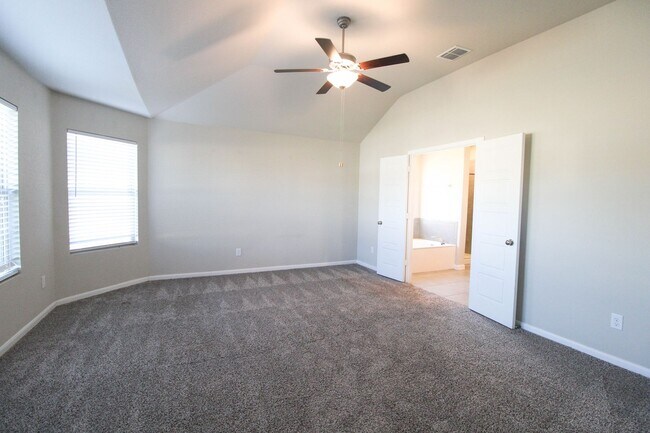 Building Photo - 7043 Diamond Vly