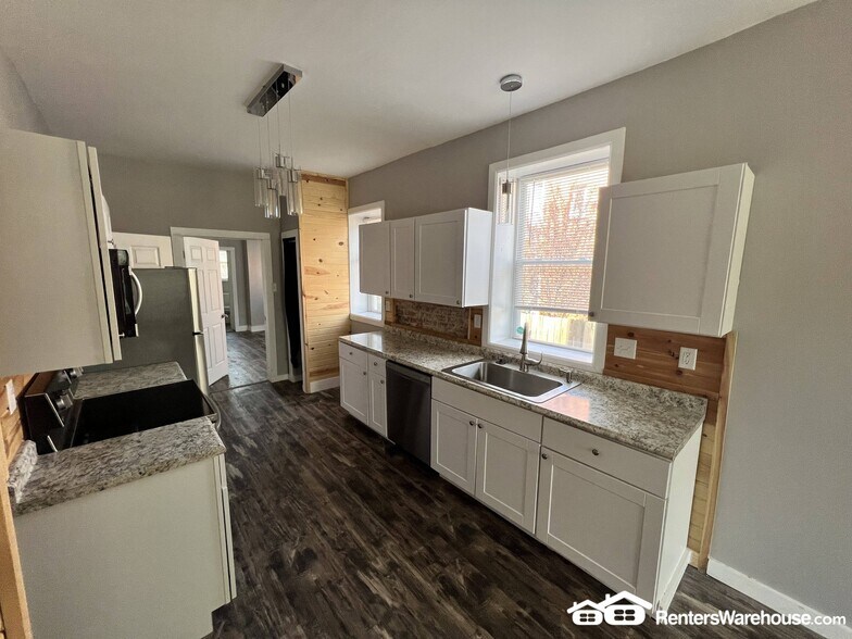 Building Photo - 3837 Nebraska Ave