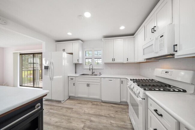 Building Photo - 6188 80th St N