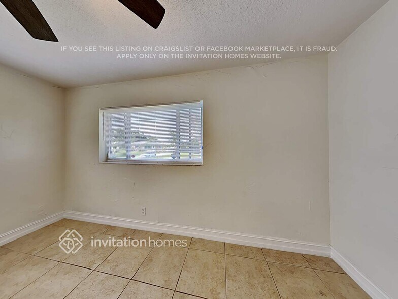 Building Photo - 3283 Florida Blvd