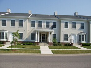 Building Photo - 2519 Bristol Dr