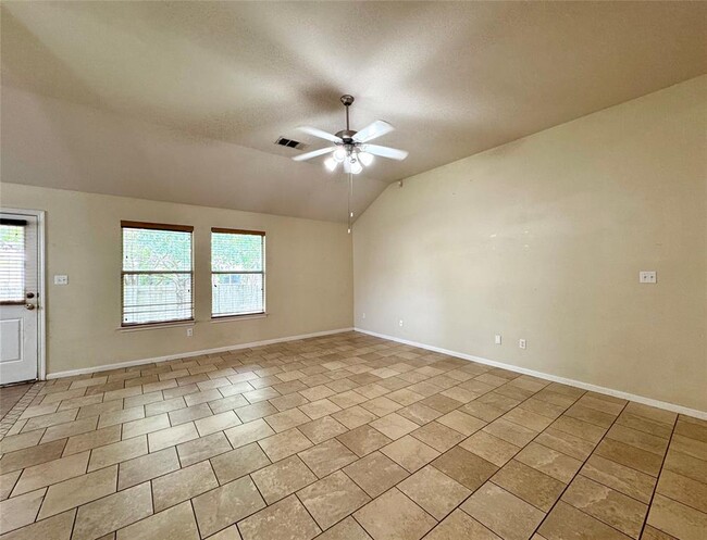 Building Photo - 4109 Hidden View Ct
