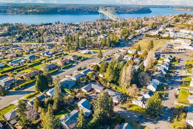 Building Photo - Spacious Tacoma Home for Rent – Available Now!