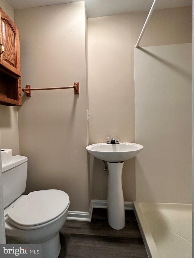 Building Photo - 6123 Martins Landing Ct