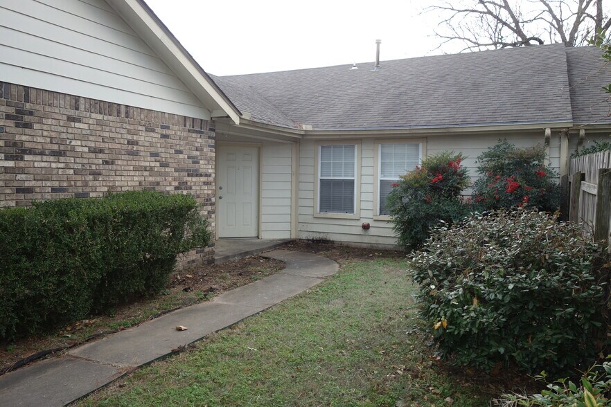 Building Photo - 6656 S Utica Pl