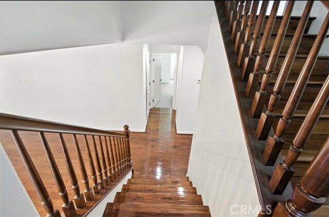 Building Photo - 880 Via La Venta