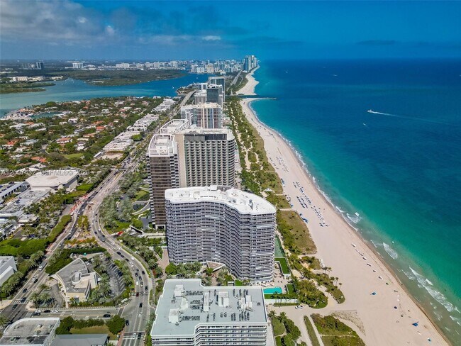 Building Photo - 9601 Collins Ave