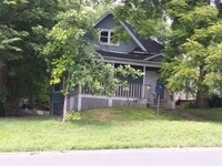 Building Photo - 1112 Gaines St
