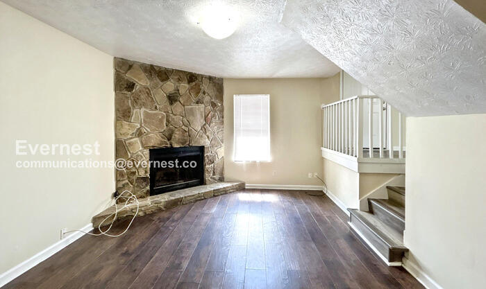 Building Photo - 1888 Singer Way