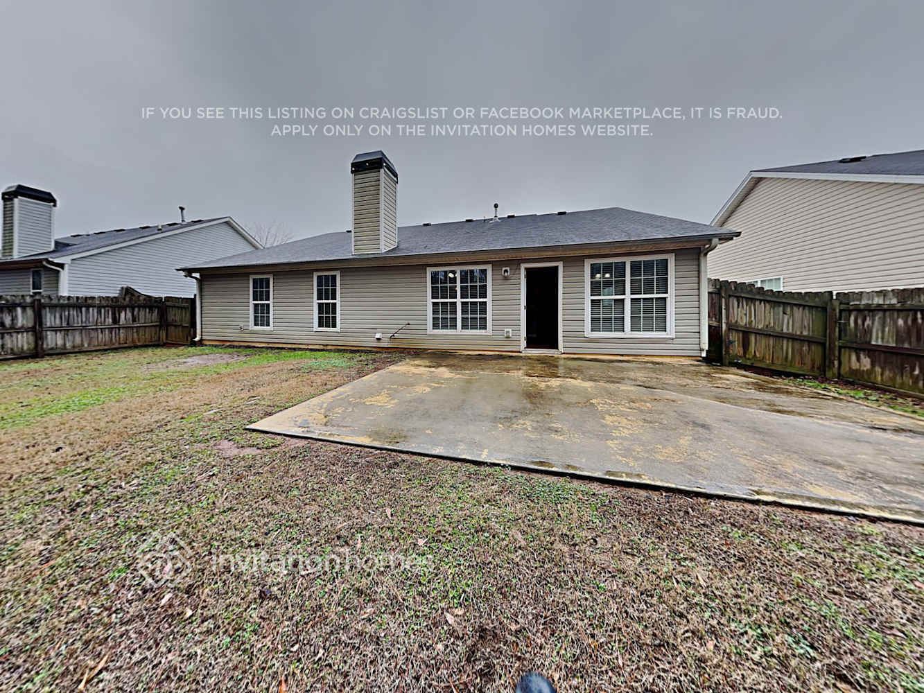 Building Photo - 141 N Square Ln