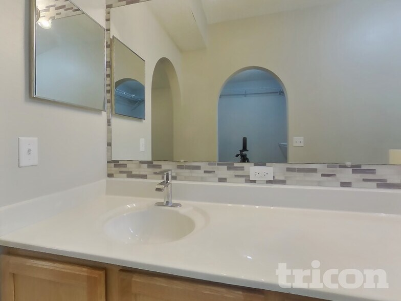 Building Photo - 8768 Merseyside Ct