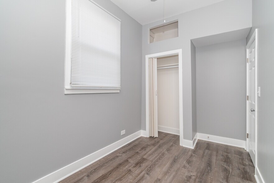 Larger bedroom fits a queen - 1806 N Richmond St