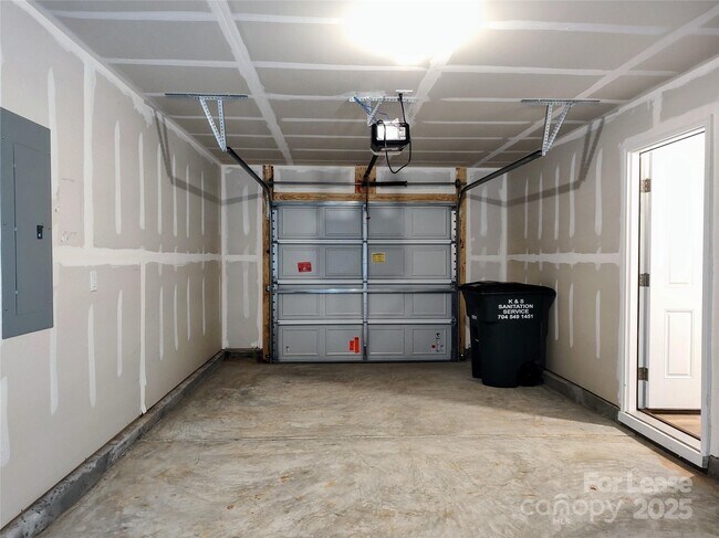 Building Photo - 2931 Penninger Cir