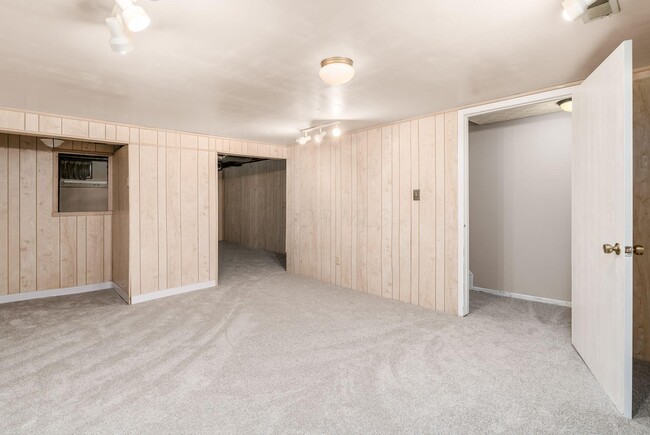 Building Photo - 7897 Kirkby Ct