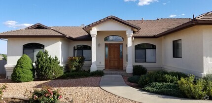 Building Photo - 10453 E Old Black Canyon Hwy