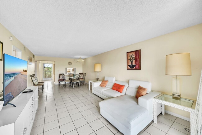 Building Photo - 6200 NW 44th St