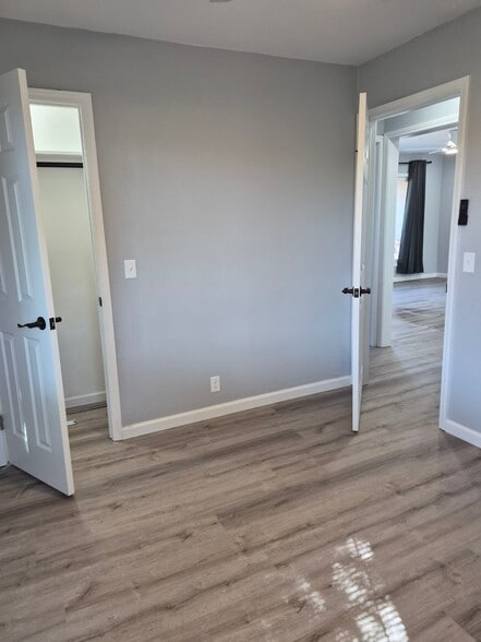 Building Photo - 312 S Rose Hill Rd