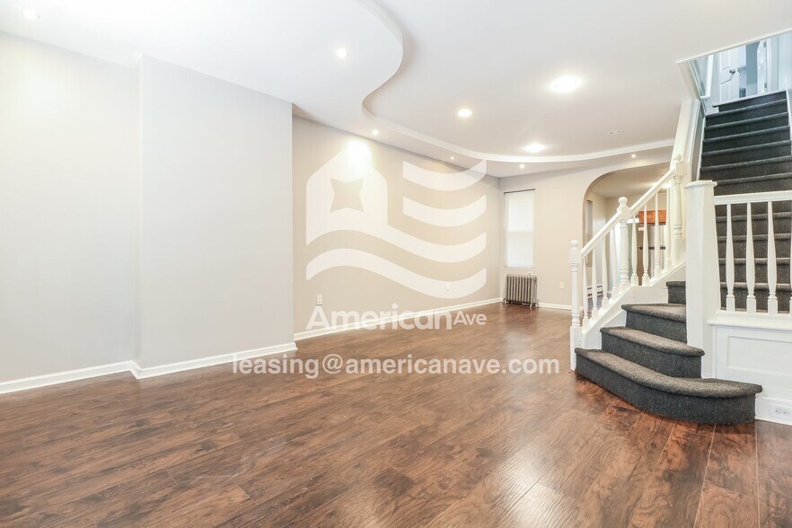 Building Photo - 861 Church Ln