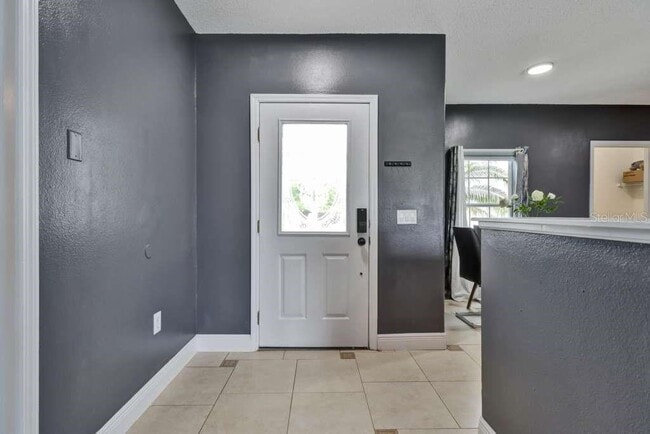 Building Photo - 820 Grantham Dr