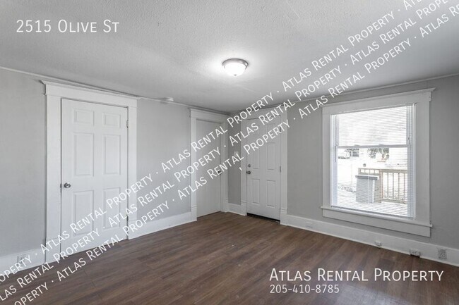 Building Photo - 2515 Olive St